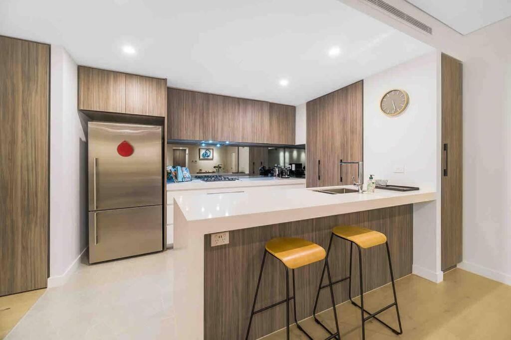 Luxury 3 Bedroom Apartment In Ryde Sydney Eksteriør billede